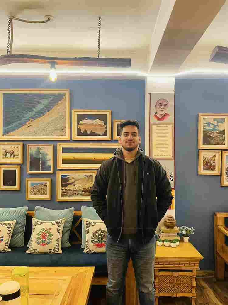 ESCP student needs room in London