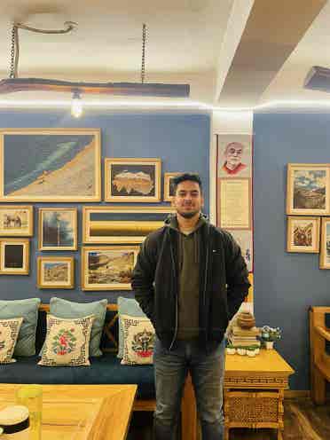 ESCP student needs room in London