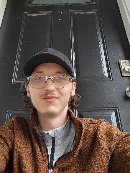 Looking to rent a room around Sep