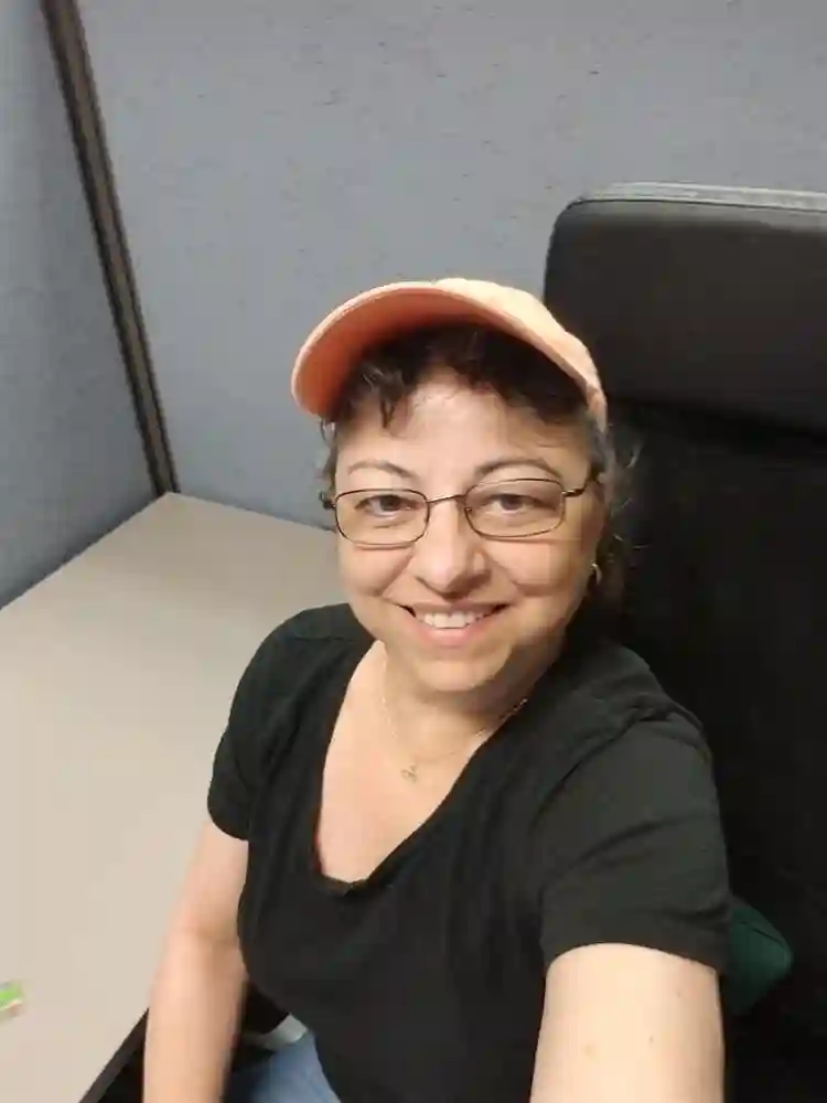 New - L.B. clean/quiet/rent on time