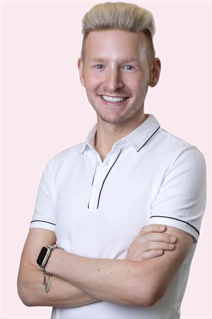 Alex