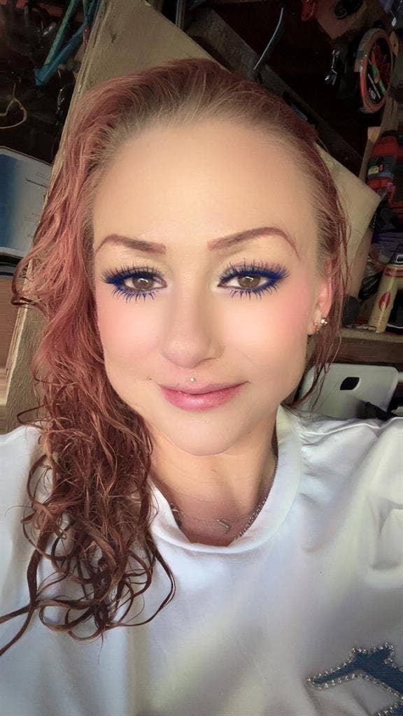 NICOLE