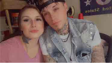 COUPLE needing temporary room!!