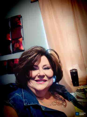 Retired professional woman to rent