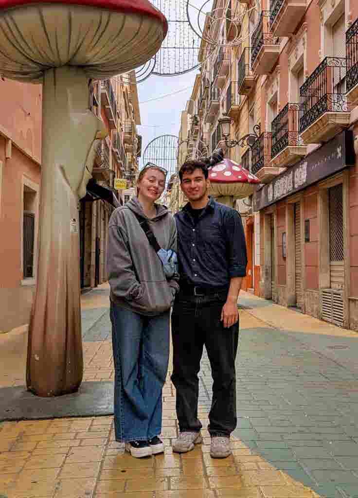 A nice couple is looking for place