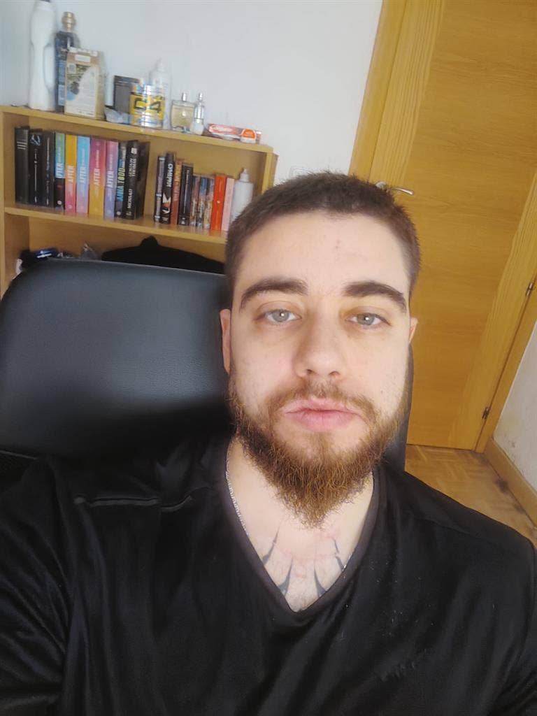 Busco habitación o compis de piso