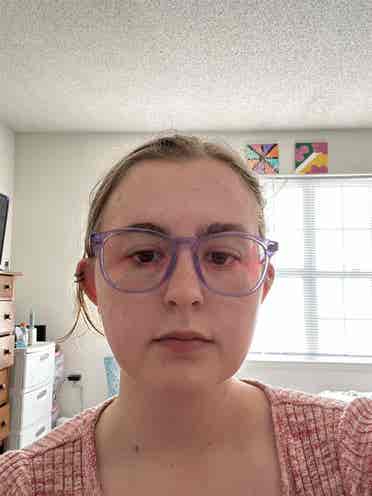 Looking for a female roommate