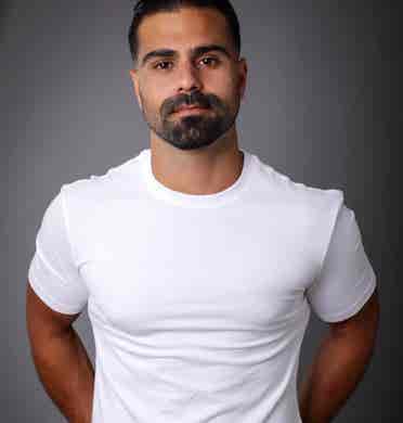 Looking for apartment  male