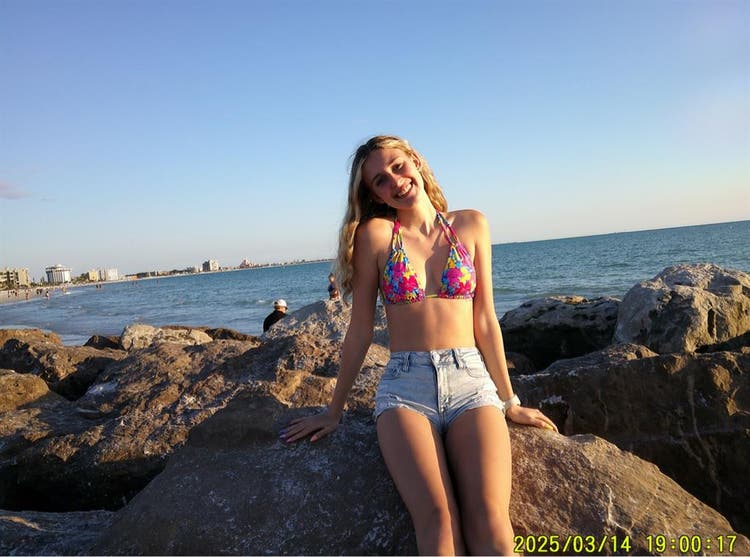 Looking for a roommate in St Pete