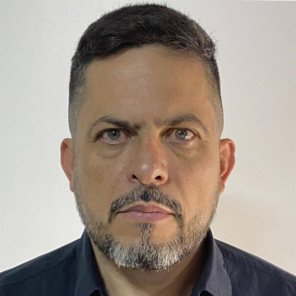 Gil