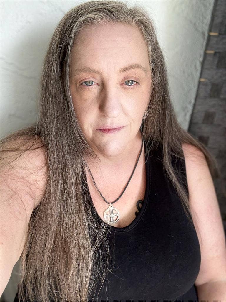 Retired HCA seeking room