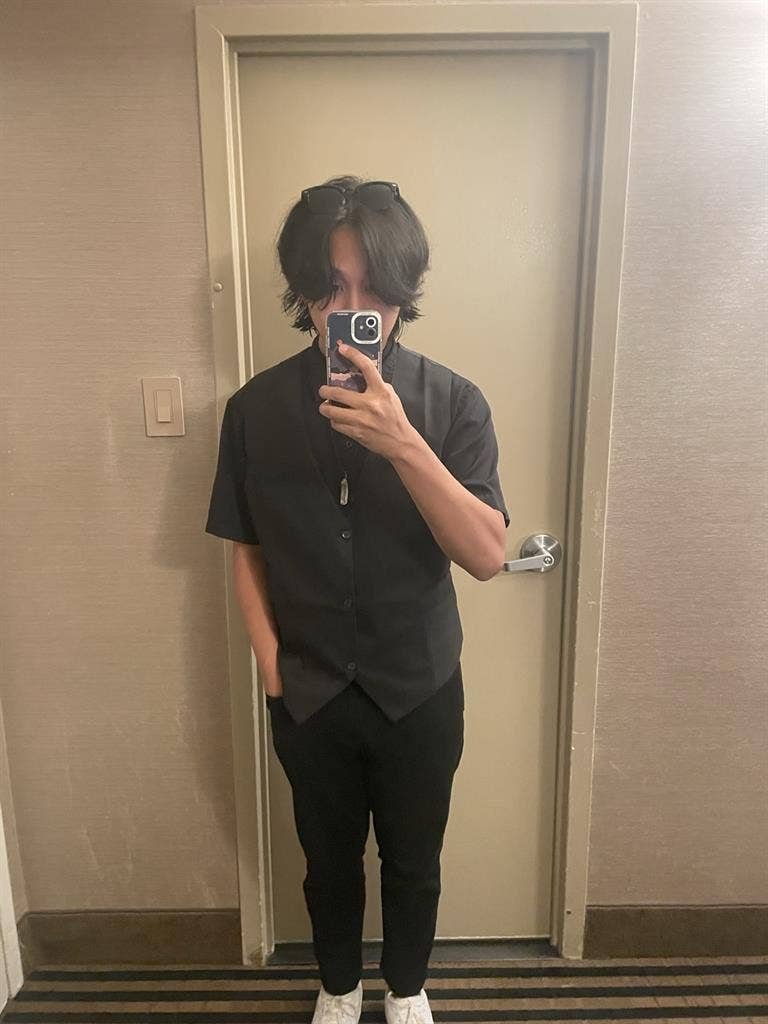 Looking to roomate near/in
Carson