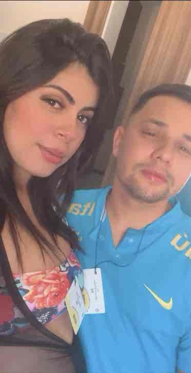 Procuro quartos  alugar pra casal