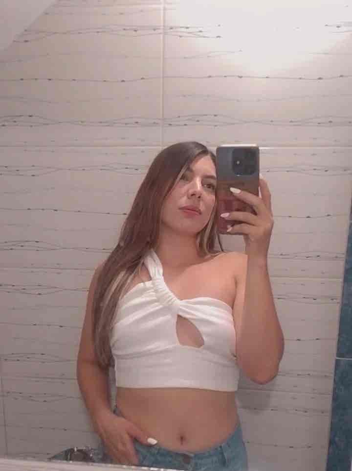 anyi paola