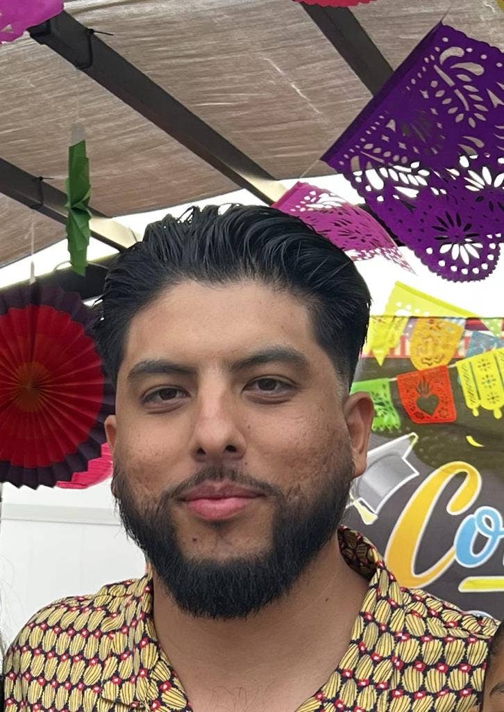 Hi my name is Carlos, I’m