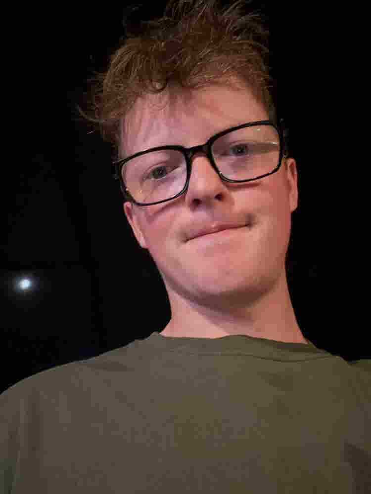 Looking for roomate