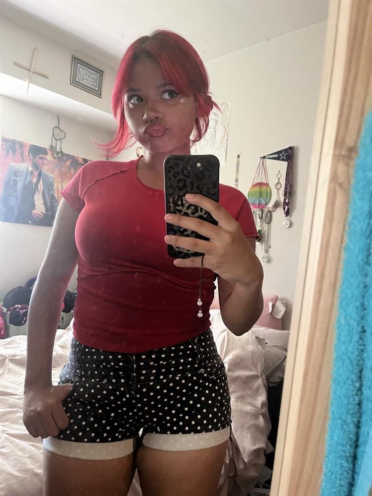 looking to move out mid October!