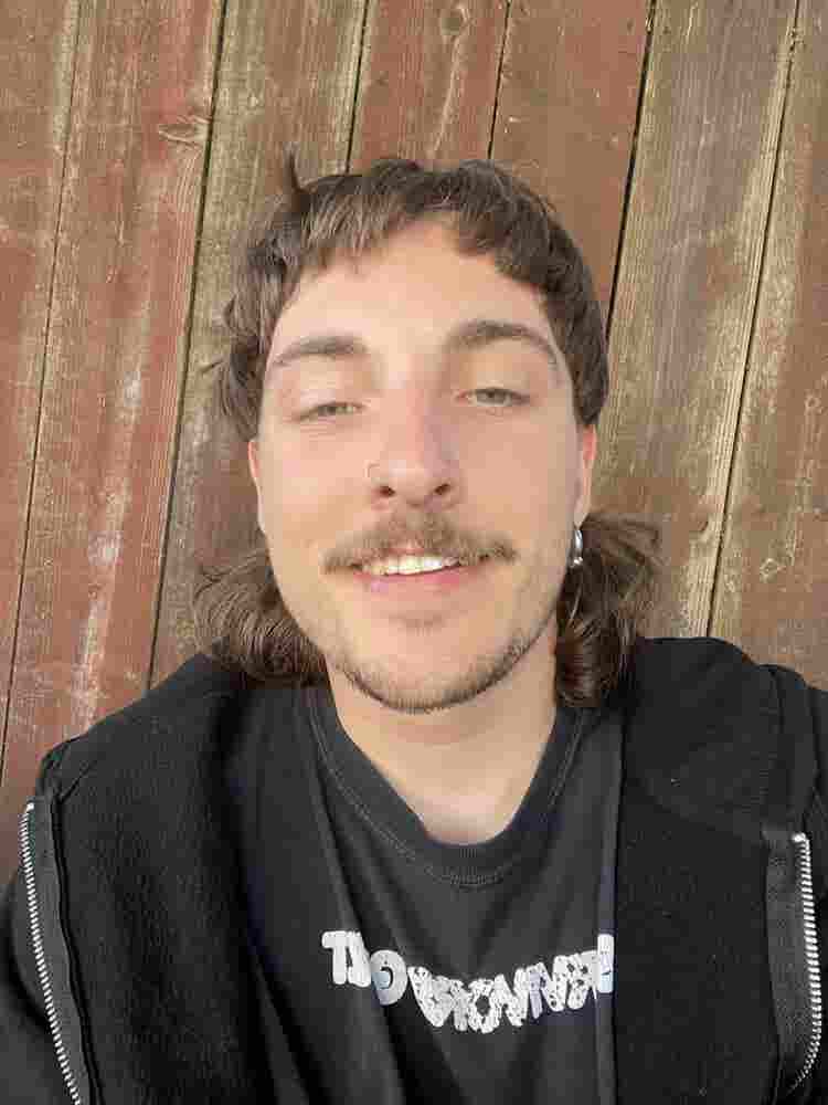 Looking for a room in Oakland!