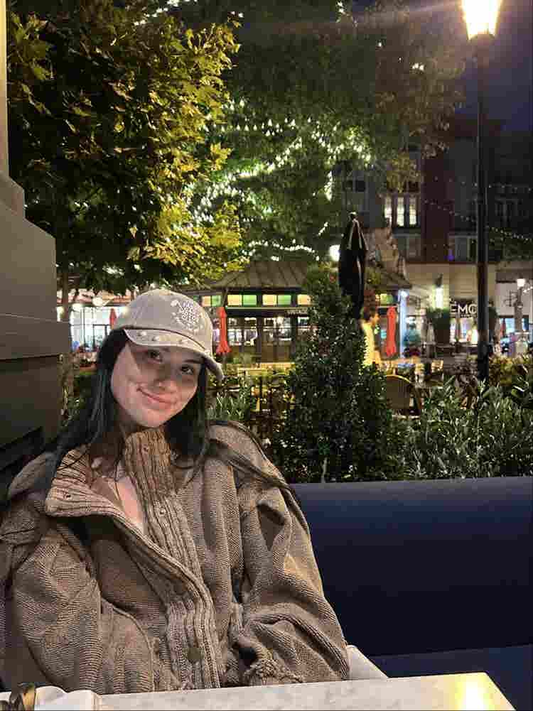Looking for a room near Santana Row