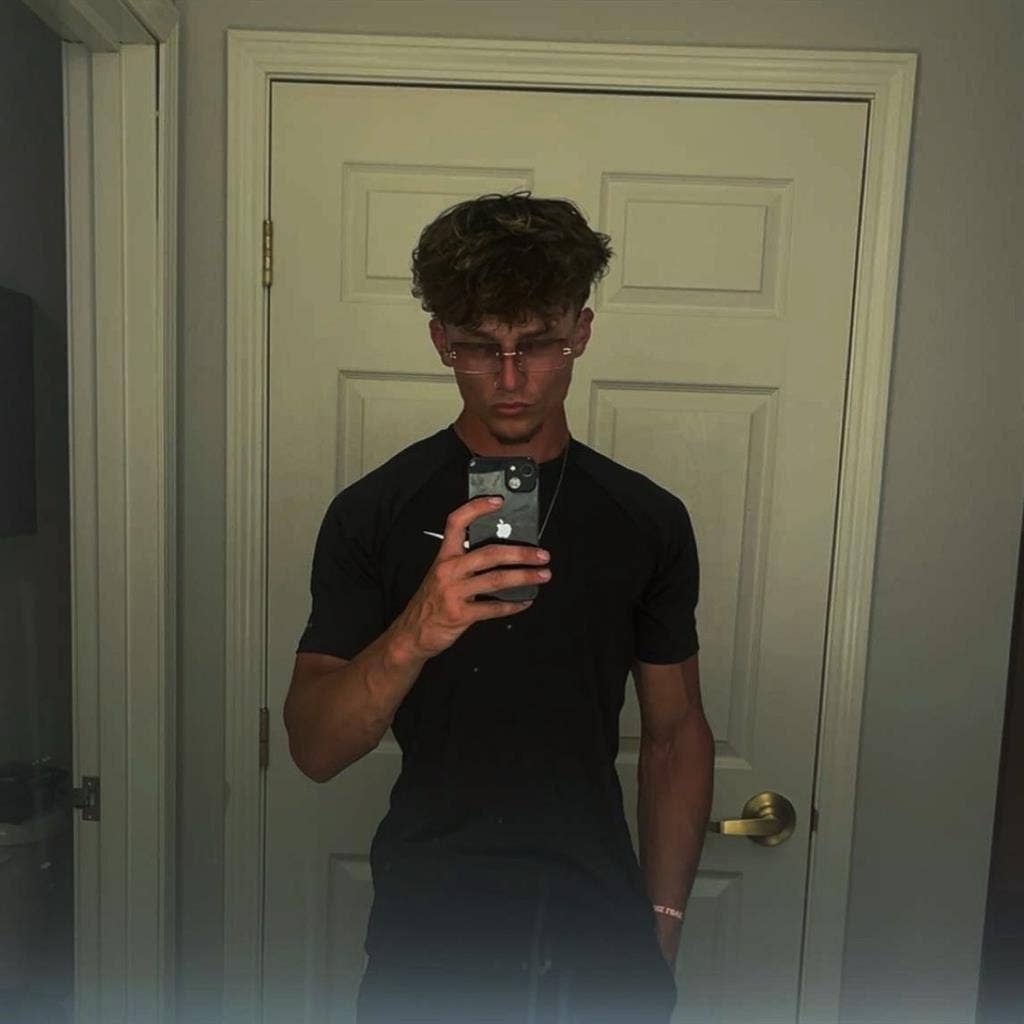 ISO: Roomate