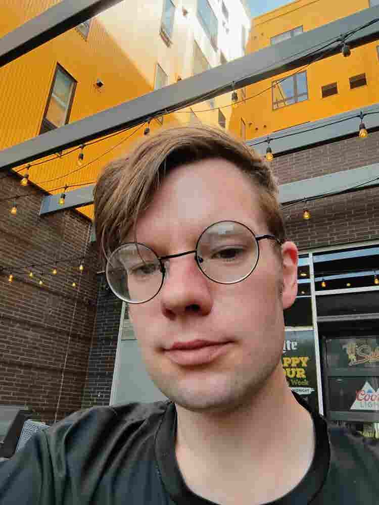 Looking for a spot near UMN