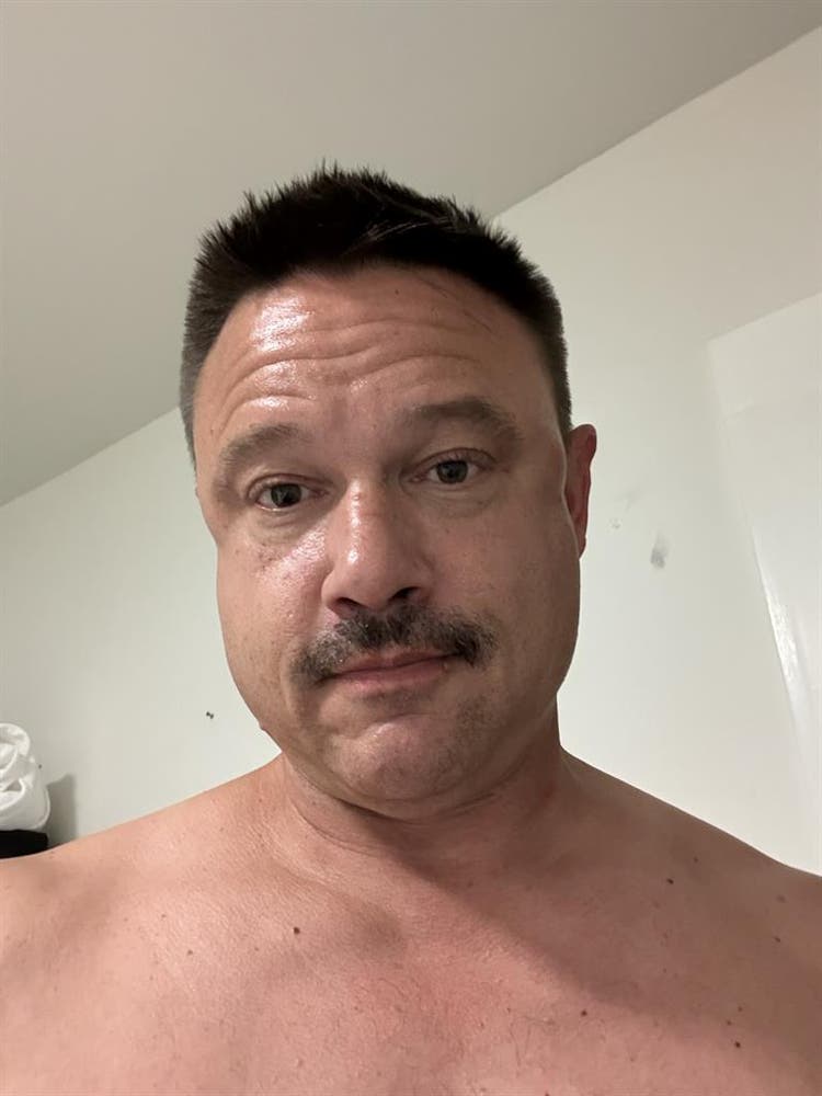 Looking 4 roommate