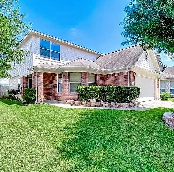 Room for Rent – Fully Furnished Hom