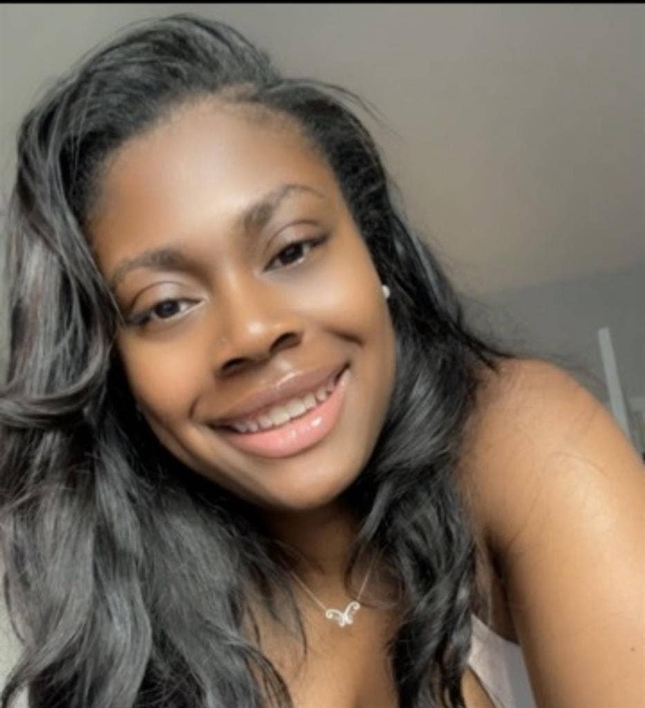 Oniola