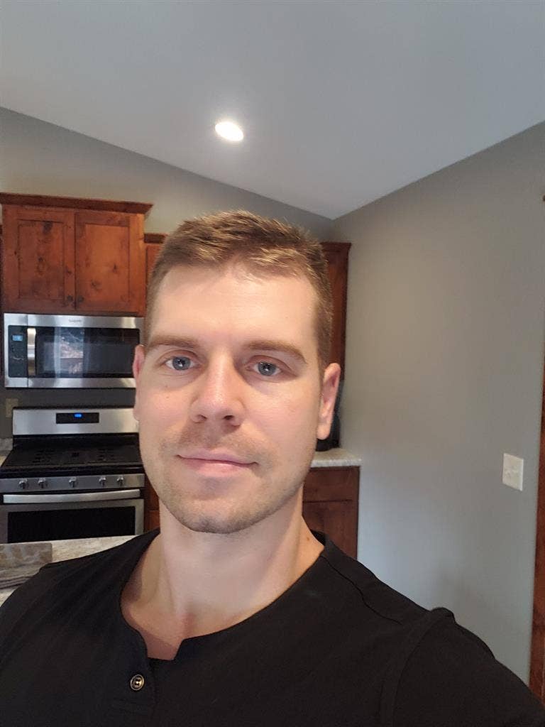 Looking for Room/Roommate