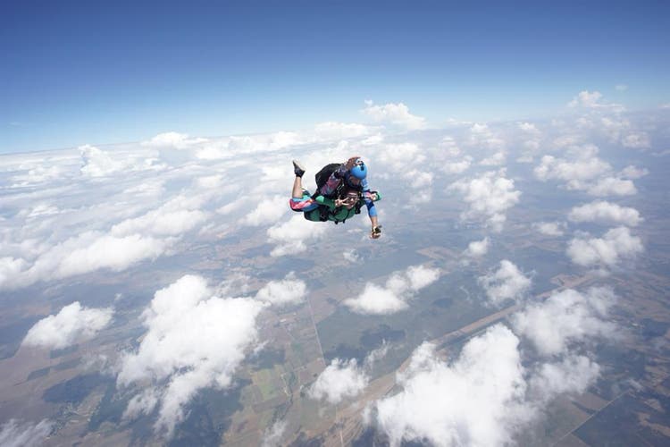 Looking for a roomie/ room