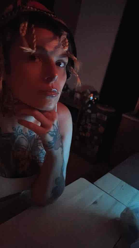 Leona