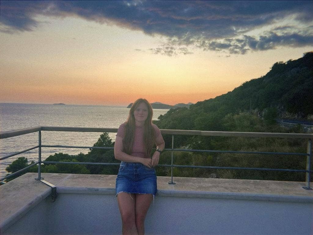 Looking for a roomate!