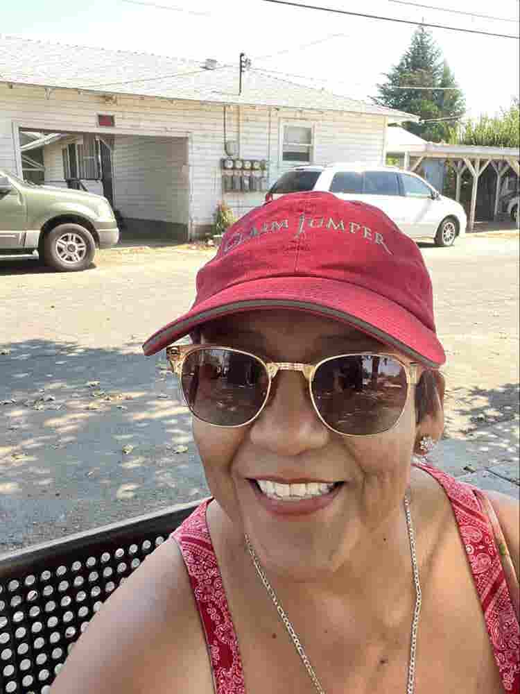 We are a couple looking for room wi
