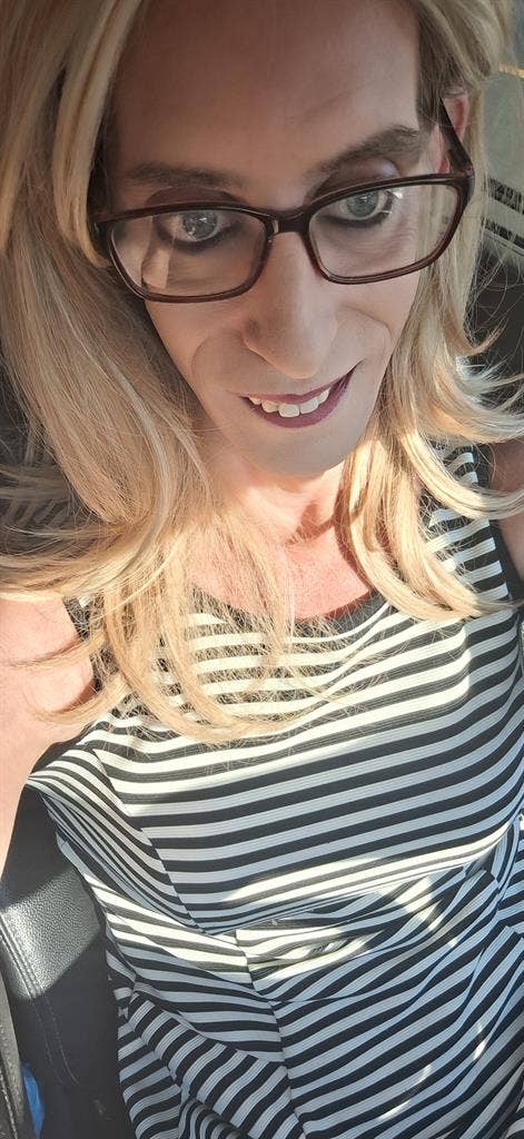 Seeking LGBT friendly roomate