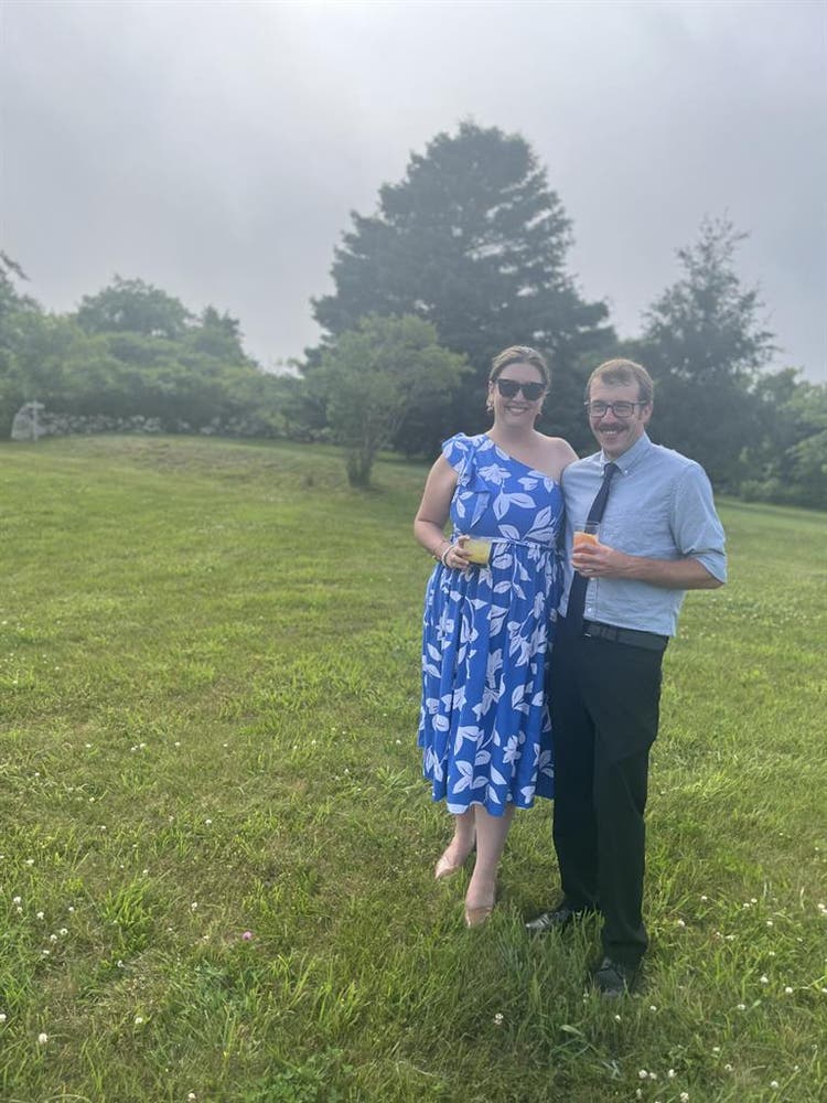 Family looking to rent Jan