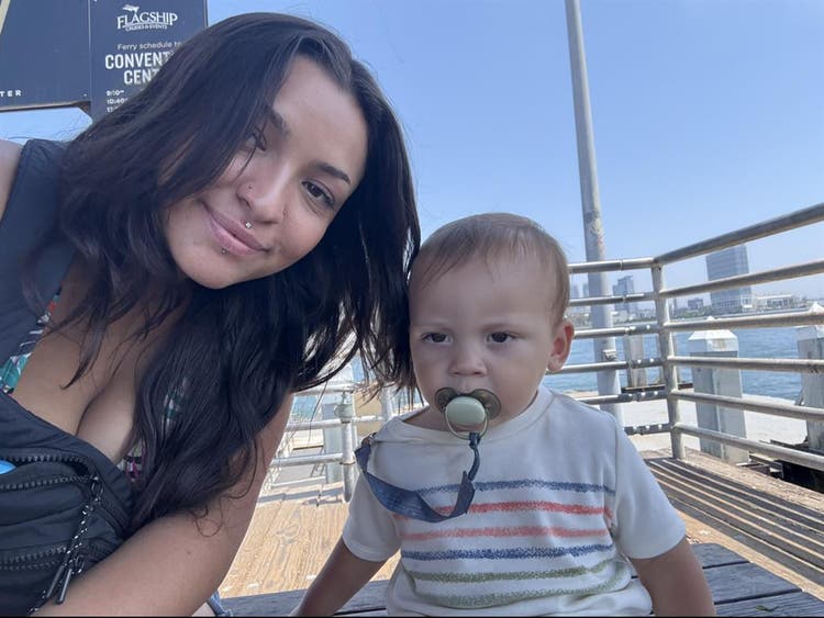 Single Mom looking for others!!