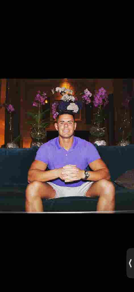 LOOKING FOR A ROOM IN SOHO OR CLOS