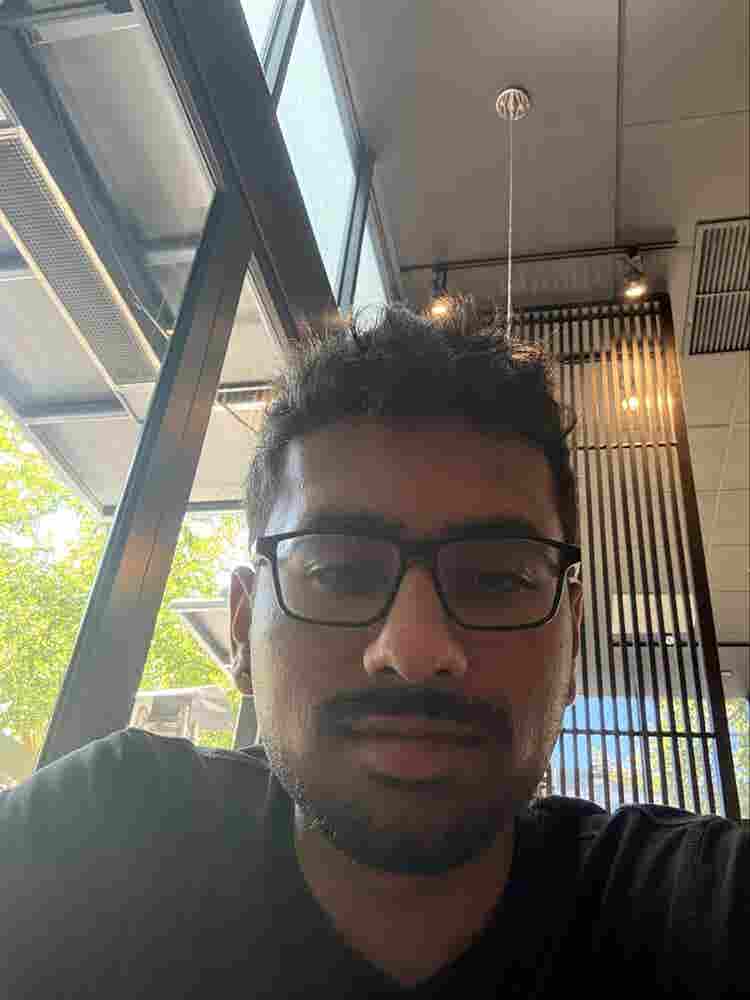 Male 
looking for a room