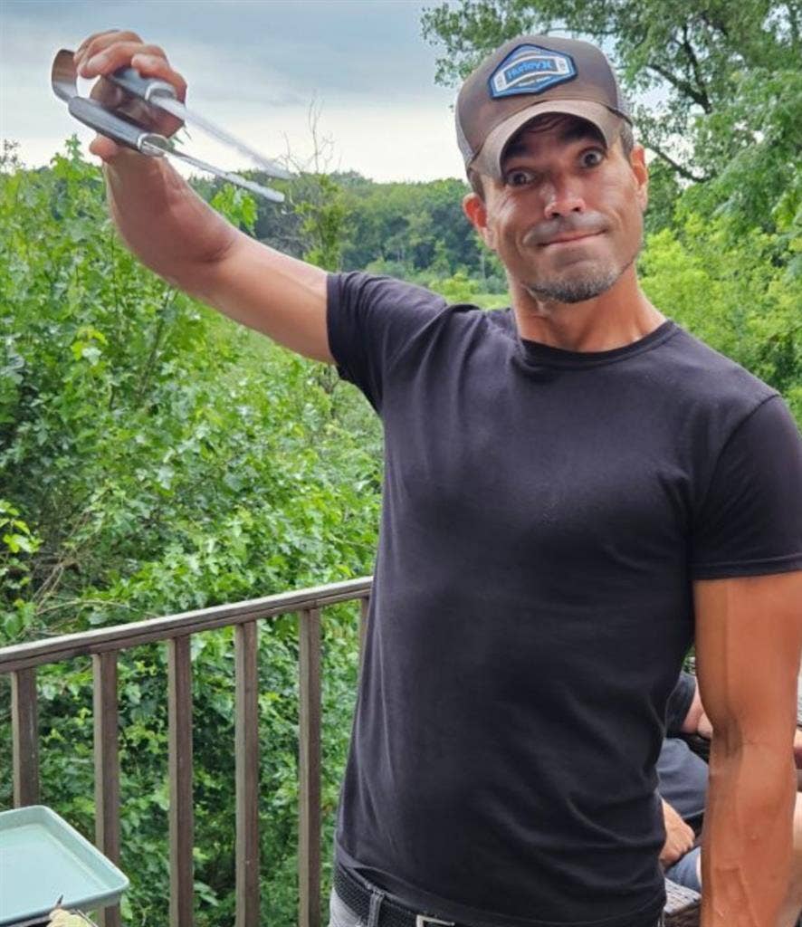 Full-time union worker seeking room