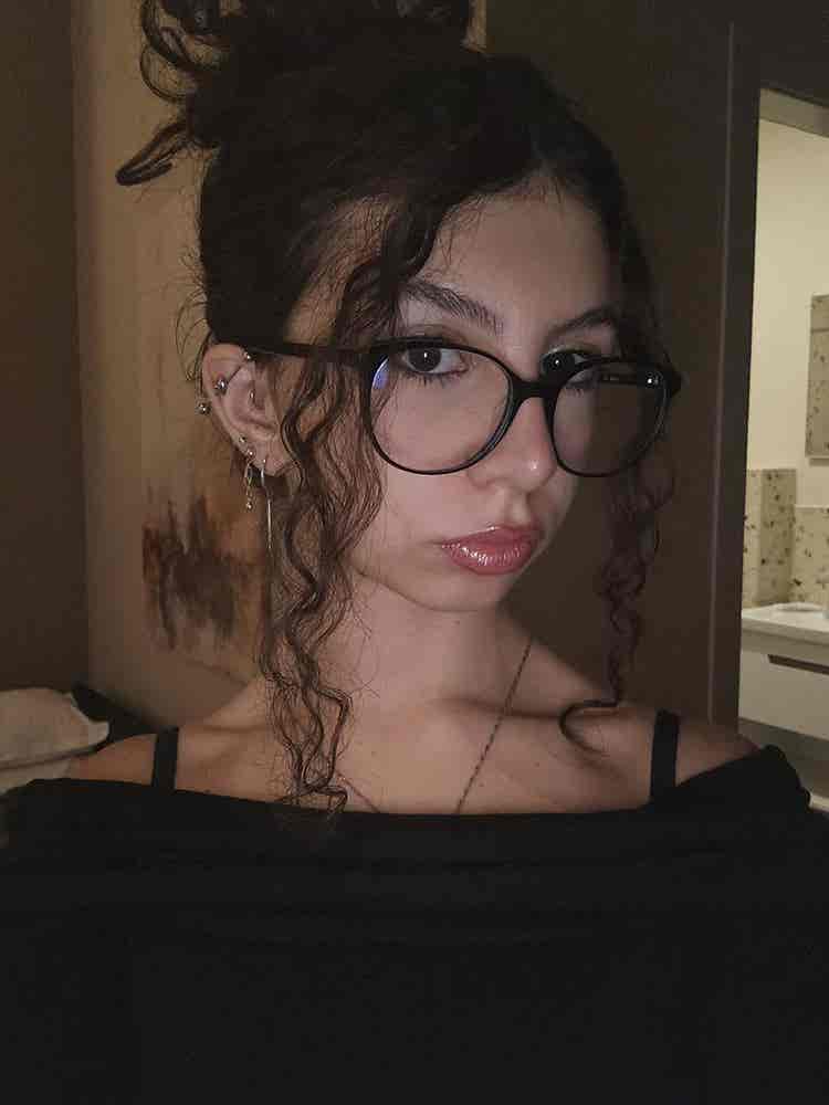 Emili