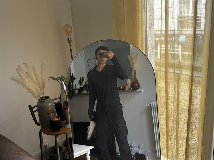 Looking for studio or room to rent