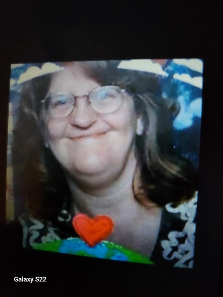 Christian lady needing a room