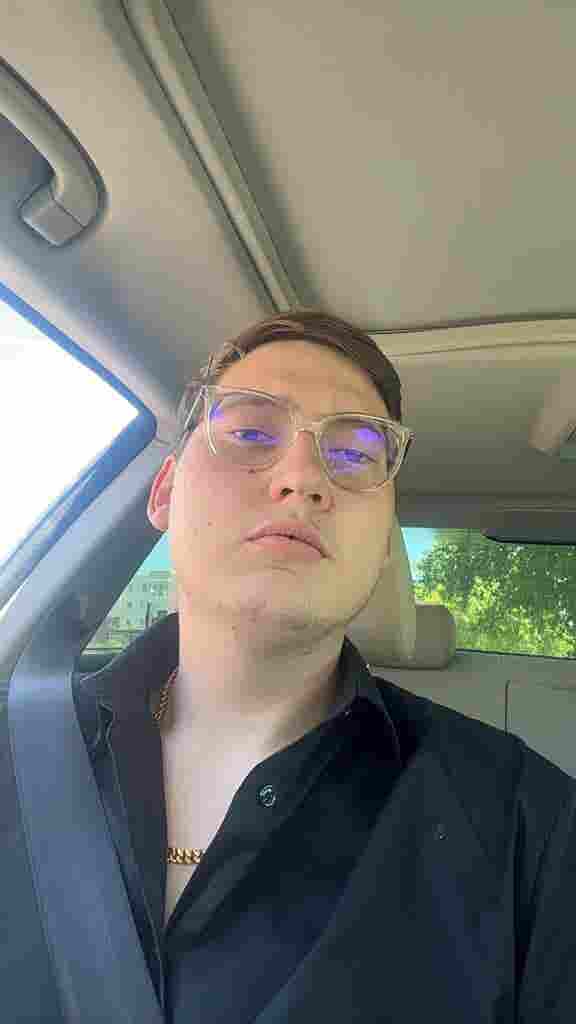 year old male looking for room