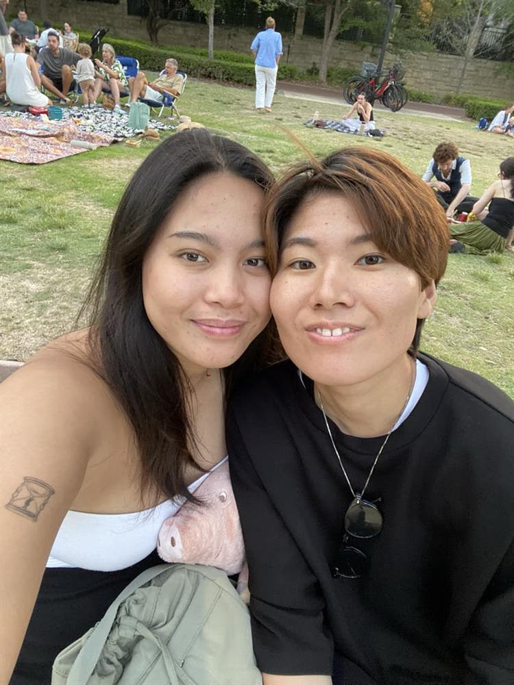 Couple looking for a room!