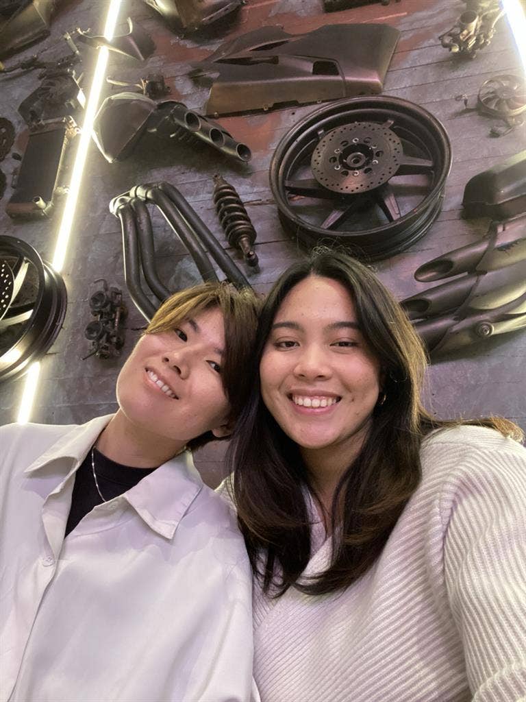 Couple looking for a room!