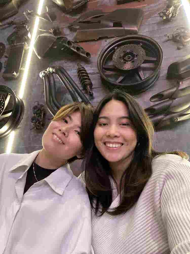 Couple looking for a room!