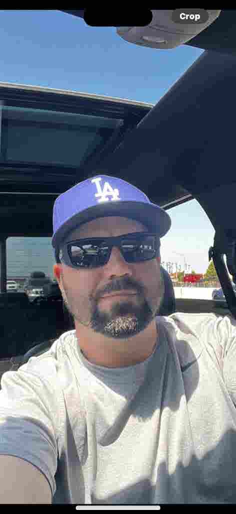 Seeking private room or guesthouse