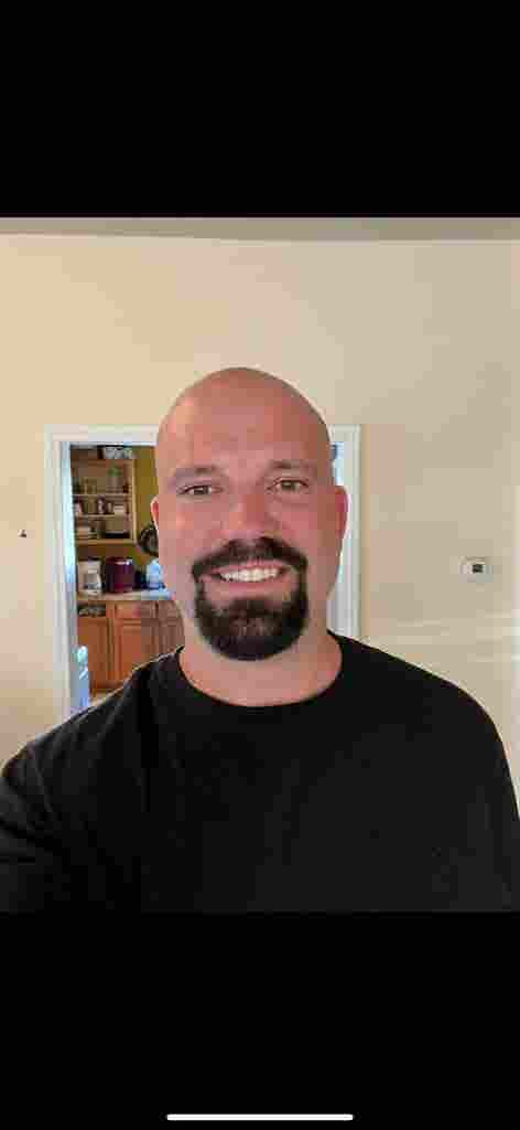 Seeking private room or guesthouse