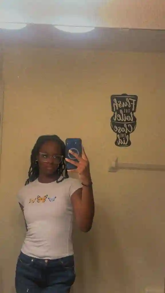 Easygoing Roommate Seeking Space