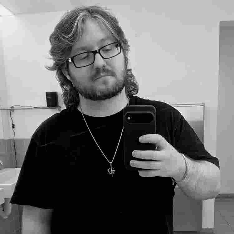 Quiet nerdy IT guy